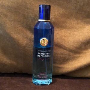 Victoria Secret Bombshell in Paradise body mist